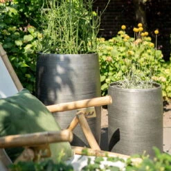 Pflanzgefäß 'Rowen', Silber, Ø 38 X H 62 Cm -LECHUZA Verkaufs-Shop 3210801635 3210801636 3210801637 3210801638 Pflanzgefaess Rowen silber 11 115028 1
