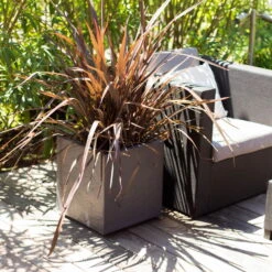 Pflanztrog 'Volcania Dado', Anthrazit, L 39,5 X B 39,5 X H 43,5 Cm -LECHUZA Verkaufs-Shop 3230101084 Pflanztrog Volcania Dado anthrazit 39x39xH43cm 31Ltr7 75427